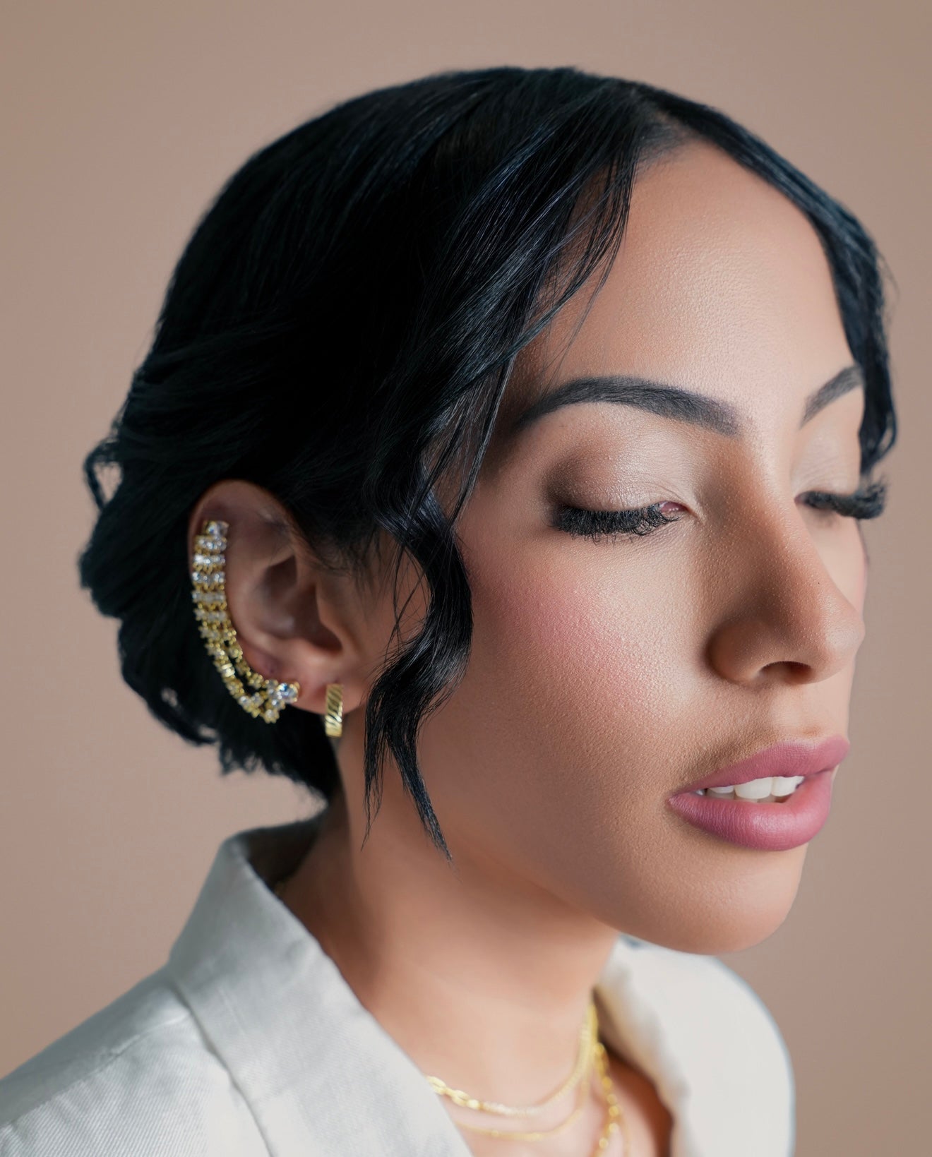 Earring. Aretes