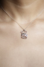 Oso necklace silver