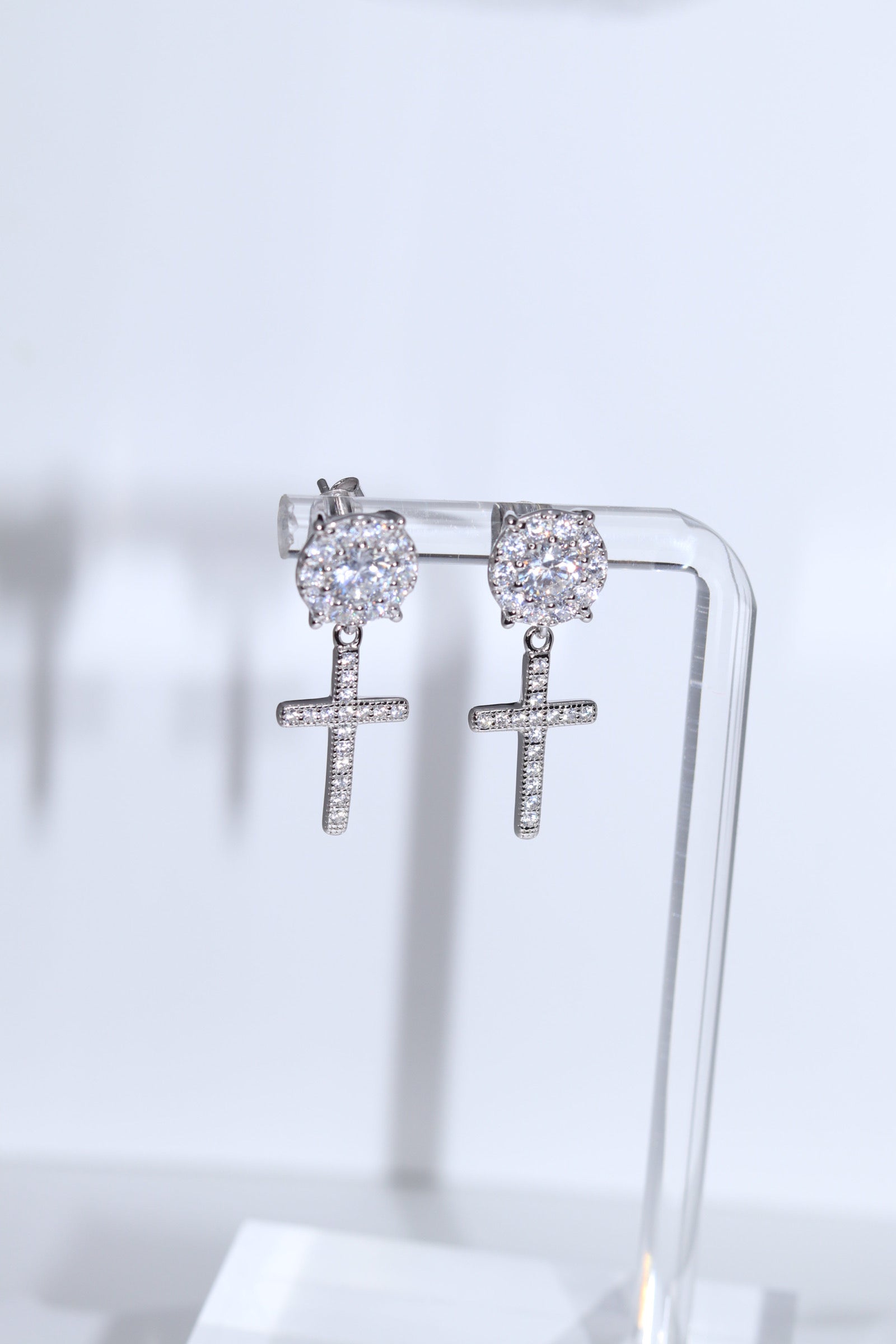 Earring cruz