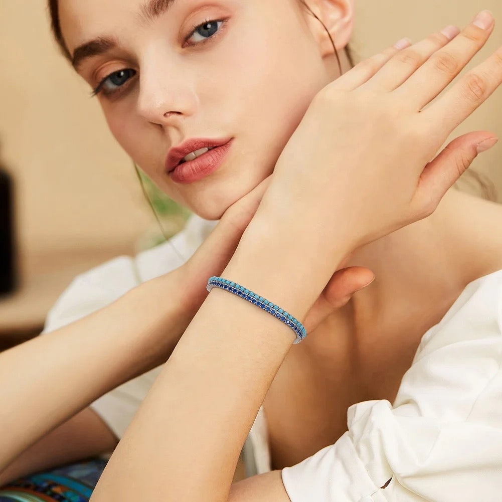 Hermosa pulsera elegante