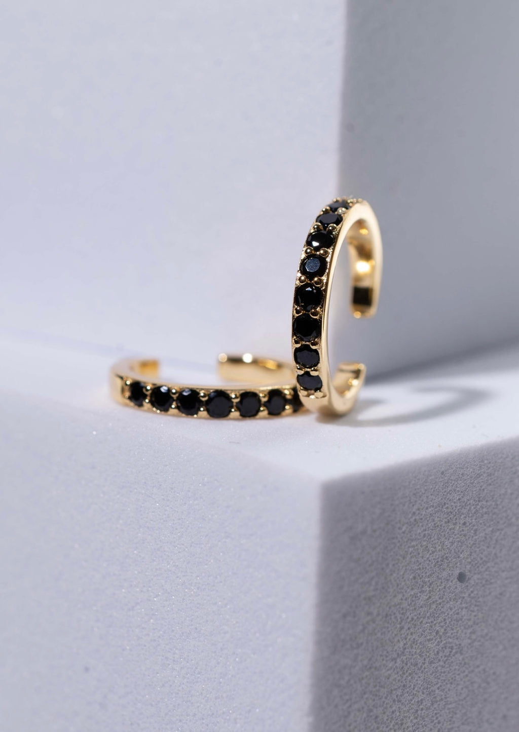 Ear cuff negro