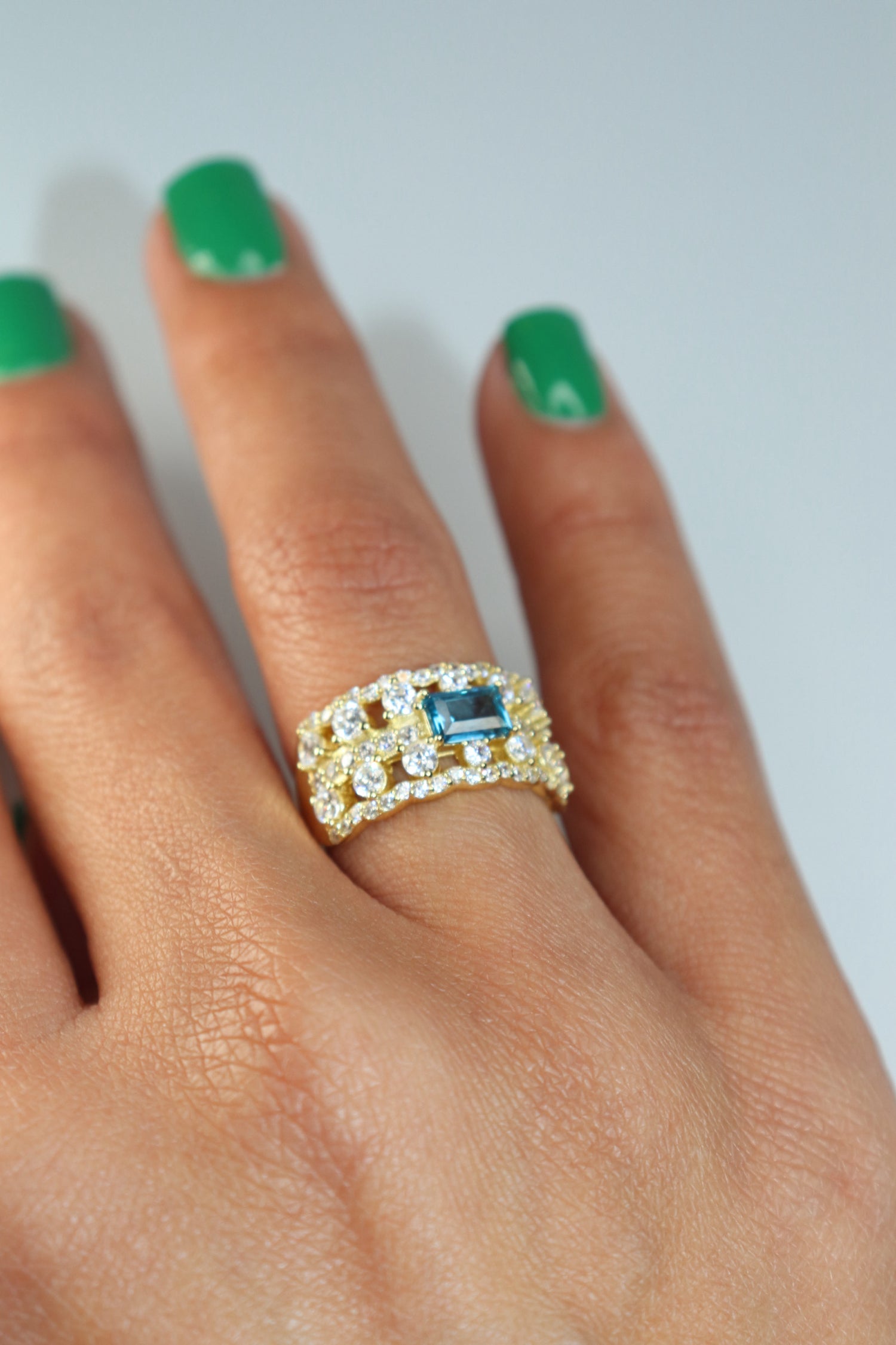 Anillo Alice dorado