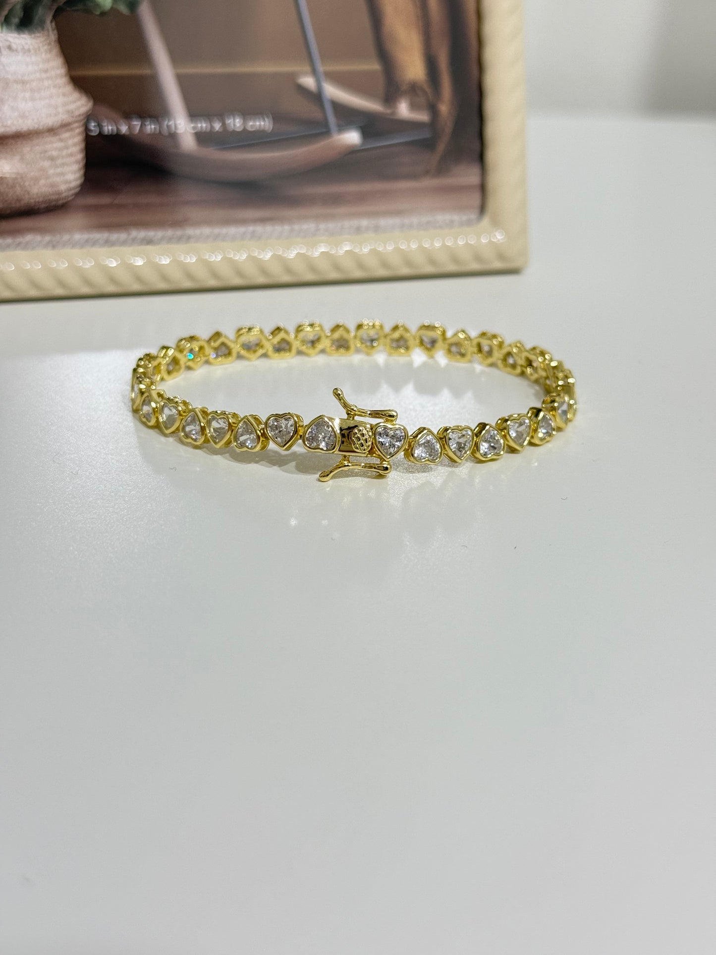 Heart clear bracelet