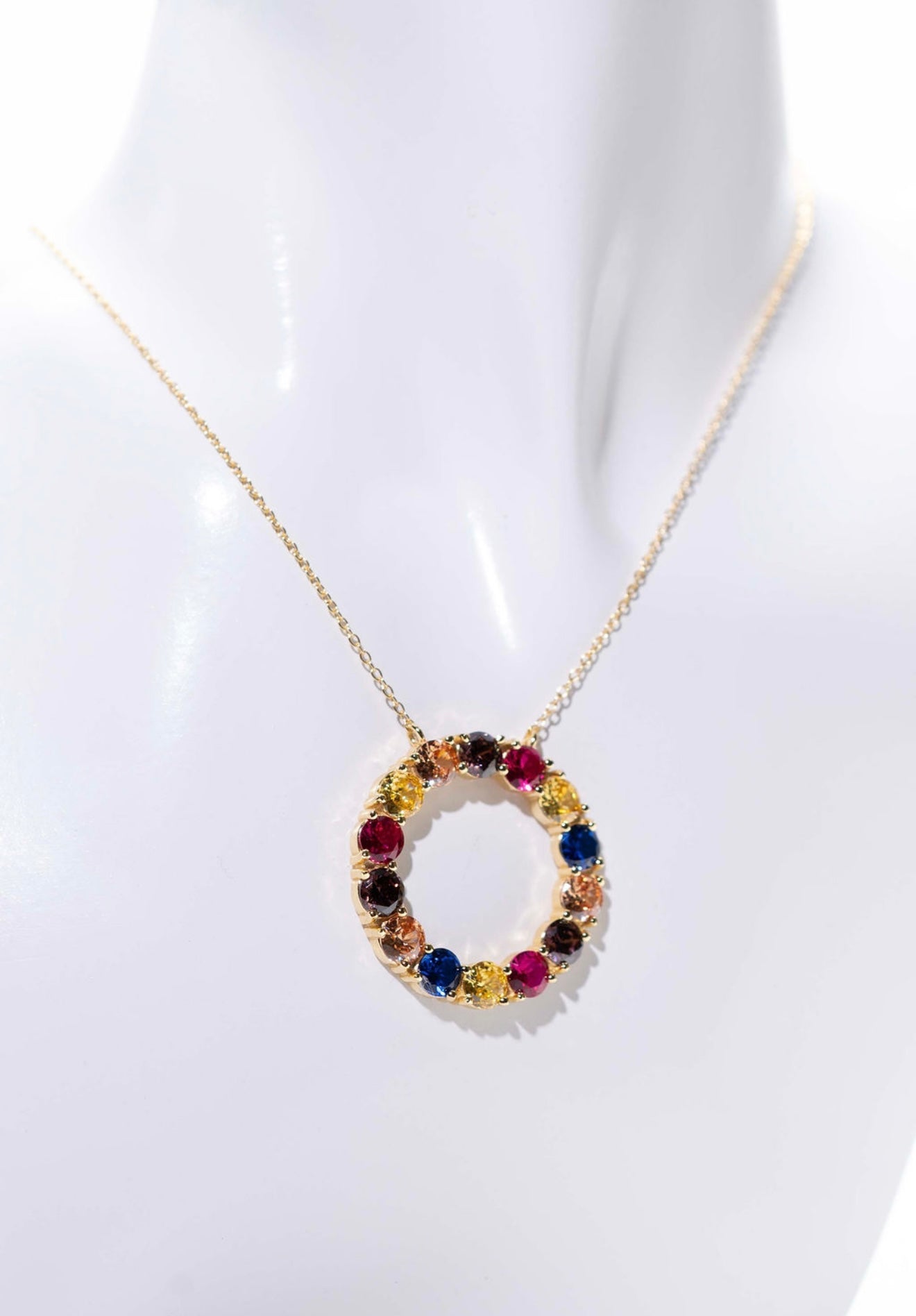 Elegant exclusive necklace