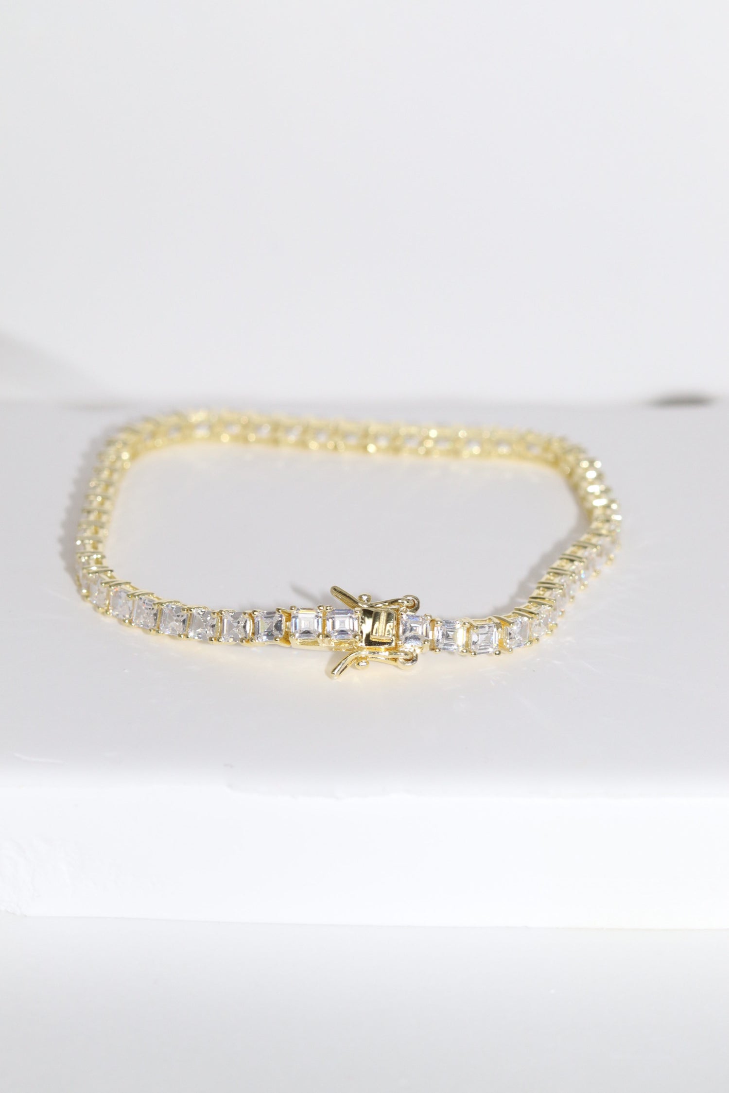 Tenni gold bracelet