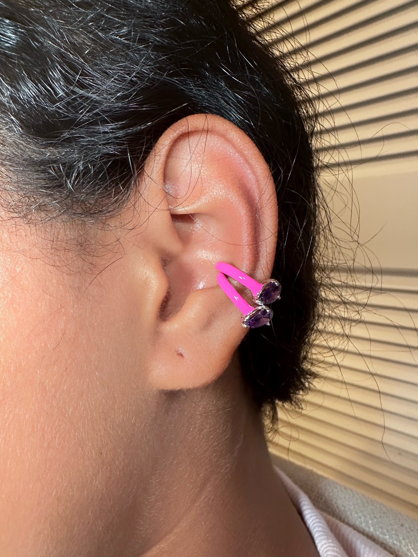 Ear cuff pink